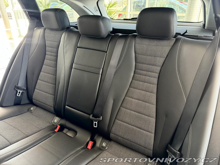 Mercedes-Benz E 300de 4MATIC*Webasto*Pano 2022