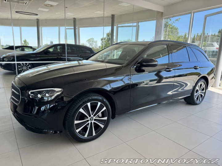 Mercedes-Benz E 300de 4MATIC*Webasto*Pano 2022