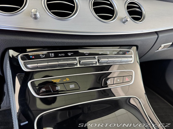Mercedes-Benz E 300de 4MATIC*Webasto*Pano 2022