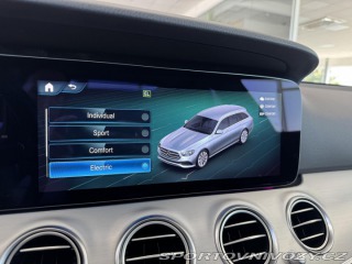Mercedes-Benz E 300de 4MATIC*Webasto*Pano 2022