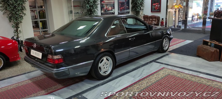 Mercedes-Benz Ostatní modely 124 320 kupé 1994