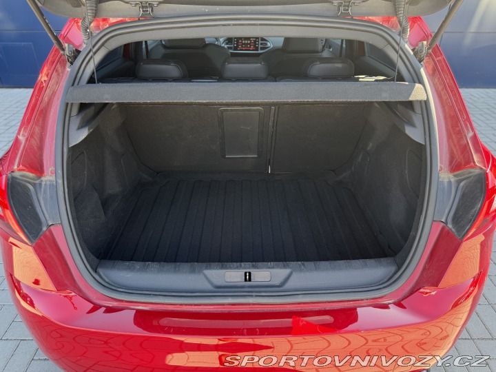 Peugeot 308 GTi, 1.6 270 koní, ČR 2019