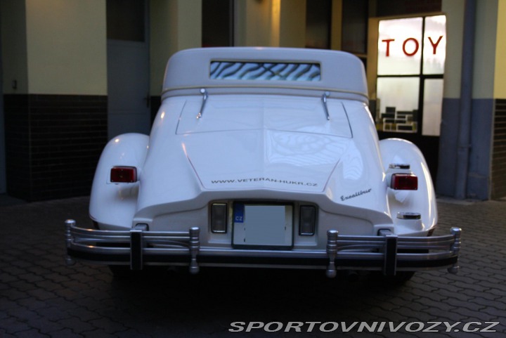 Ostatní značky Ostatní modely Excalibur V8 MK IV 1983