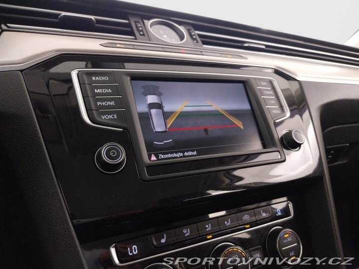 Volkswagen Ostatní modely Passat Highline 2.0 BiTDI 2015