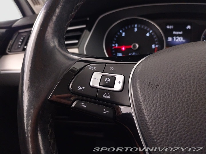 Volkswagen Ostatní modely Passat Highline 2.0 BiTDI 2015