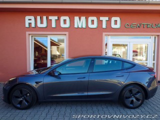 Tesla Model 3 Standard plus RWD 239 kW 2021