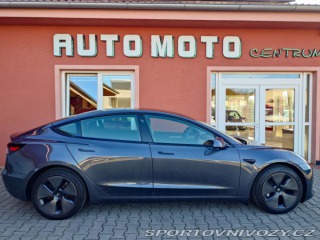Tesla Model 3 Standard plus RWD 239 kW 2021