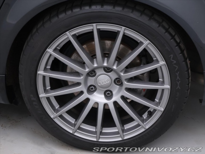 Audi S4 4,2 V8 253kW Quattro Reca 2004
