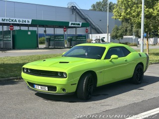Dodge Challenger 