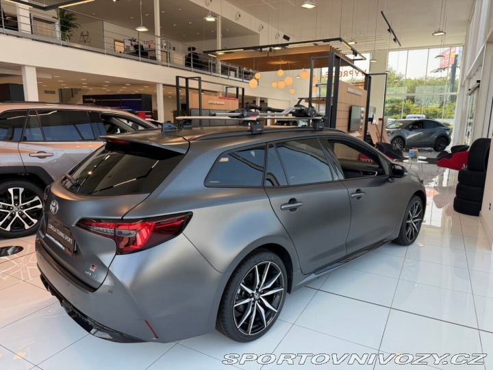 Toyota Corolla 2.0L HEV 178 - 4x2 TS GR 1800