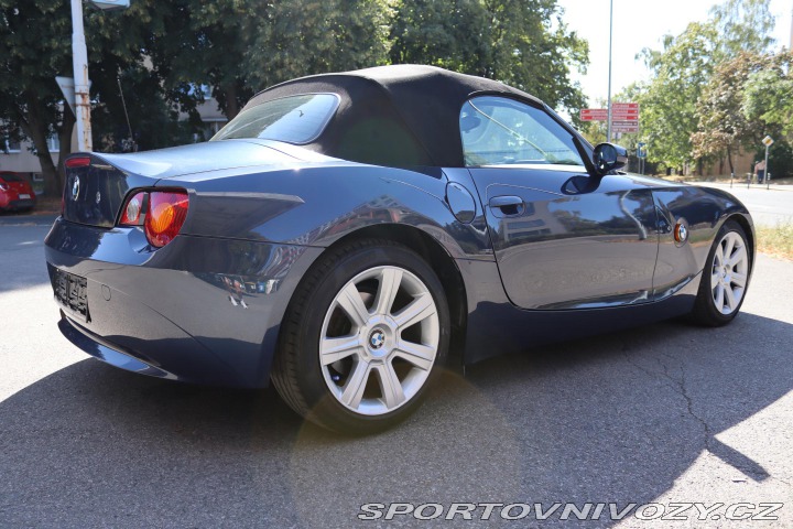 BMW Z4 BMW Z4 Roadster 2.5i (141 2004