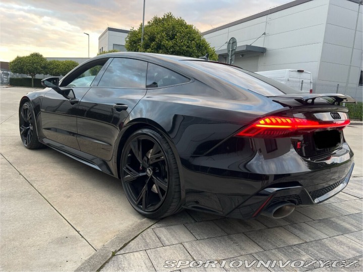 Audi RS7 2021
