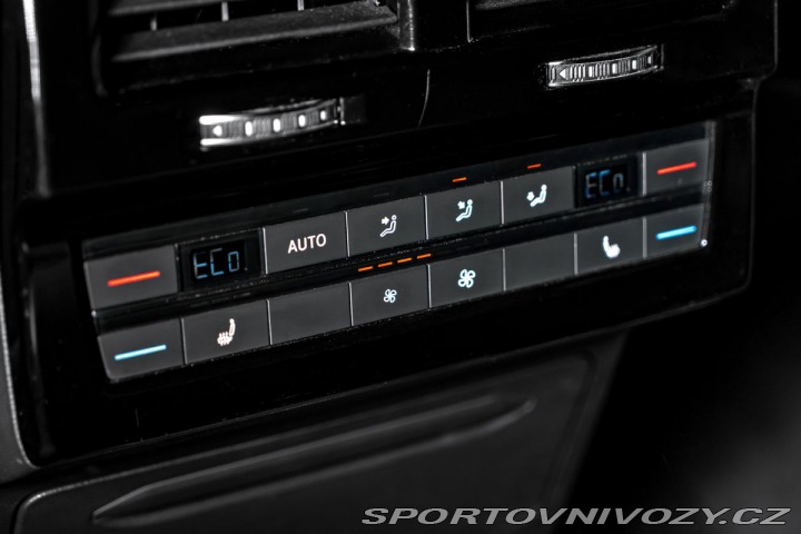 Volkswagen Ostatní modely Touareg 210kW Rline Vzduch Masáže 2020