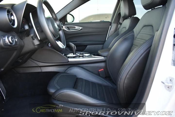 Alfa Romeo Giulia 2.0 TURBO 16V 206kW Q4 VE 2025