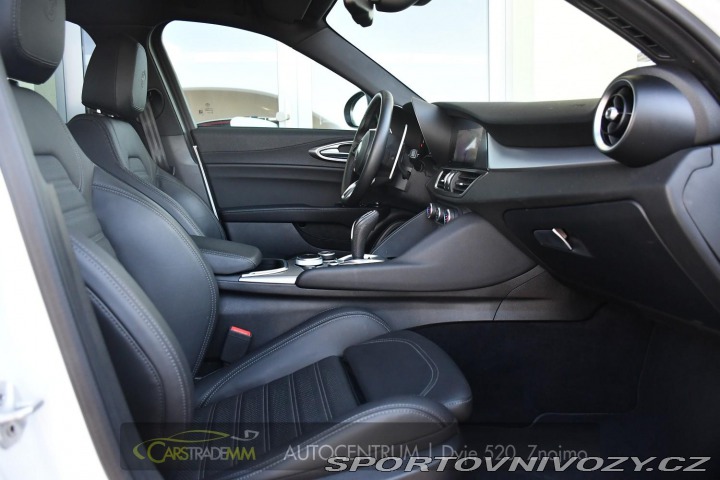 Alfa Romeo Giulia 2.0 TURBO 16V 206kW Q4 VE 2025
