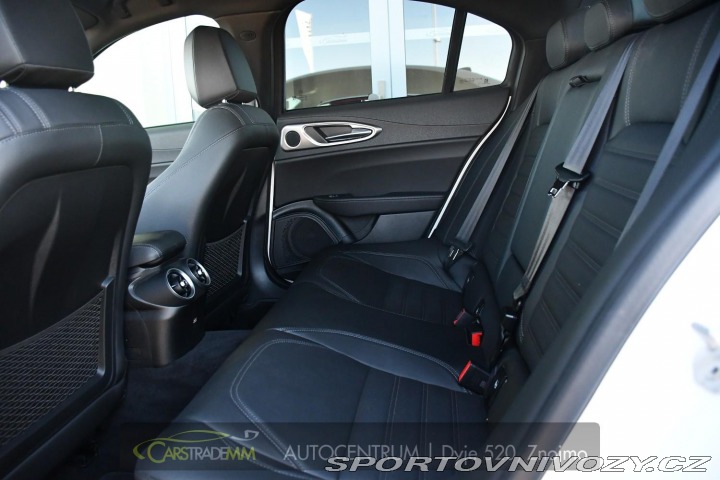 Alfa Romeo Giulia 2.0 TURBO 16V 206kW Q4 VE 2025