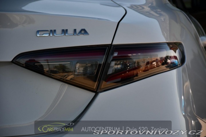 Alfa Romeo Giulia 2.0 TURBO 16V 206kW Q4 VE 2025