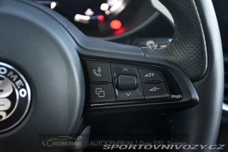 Alfa Romeo Giulia 2.0 TURBO 16V 206kW Q4 VE 2025