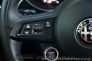 Alfa Romeo Giulia 2.0 TURBO 16V 206kW Q4 VE 2025