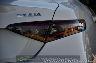 Alfa Romeo Giulia 2.0 TURBO 16V 206kW Q4 VE 2025