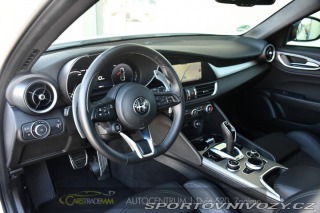 Alfa Romeo Giulia 2.0 TURBO 16V 206kW Q4 VE 2025