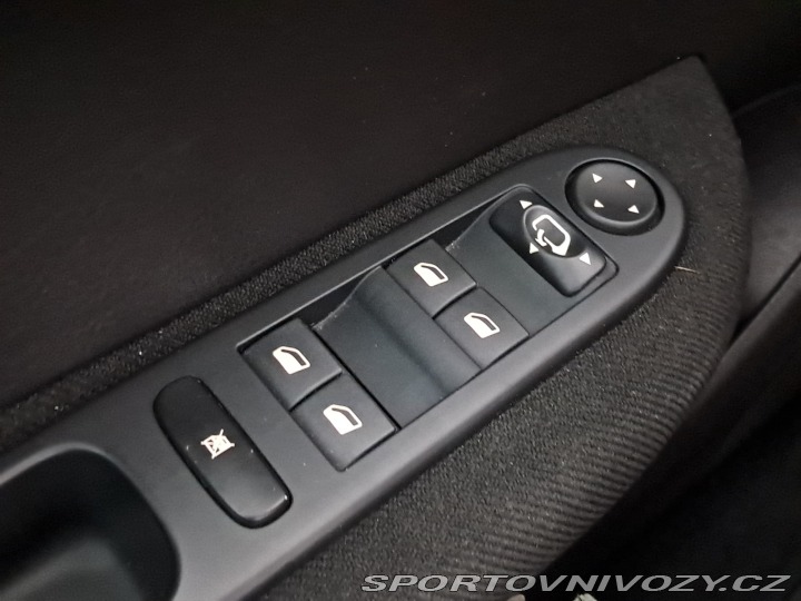 Peugeot 307 CC 2.0 2004