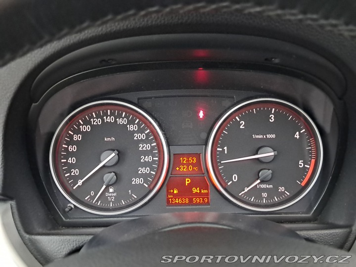 BMW 3 330 d 2010