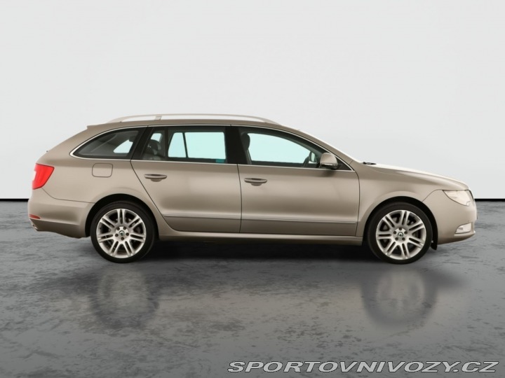 Škoda Superb Elegance 3.6 FSI V6 2011