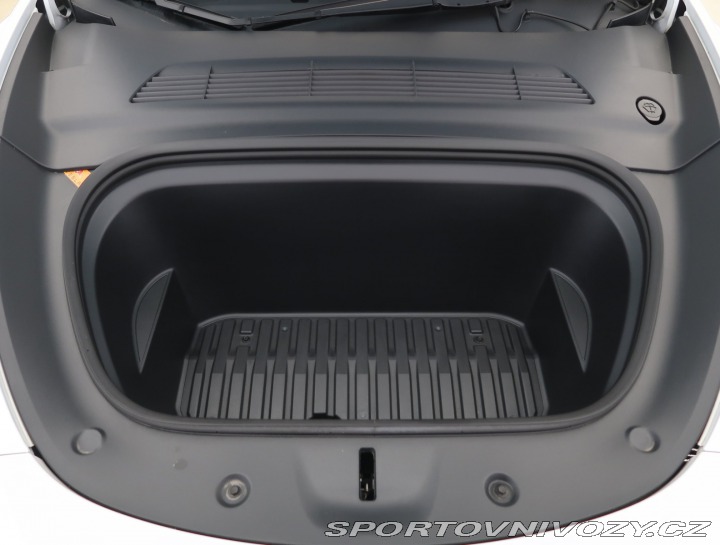 Tesla Model Y Long Range AWD 79kWh 2023