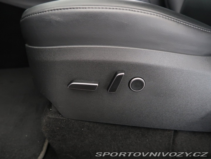 Tesla Model Y Long Range AWD 79kWh 2023