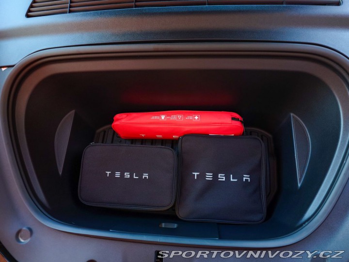 Tesla Model Y Long Range 378 kW SOH 92, 2023