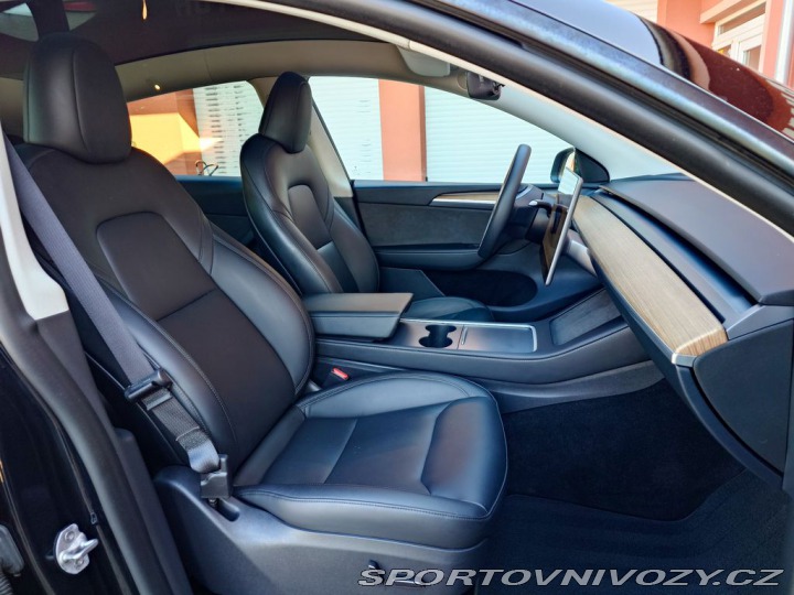 Tesla Model Y Long Range 378 kW SOH 92, 2023