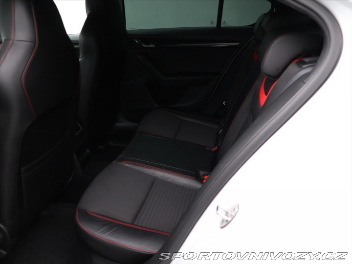 Škoda Octavia RS 2,0 TDI RS 135kW DSG CZ 2015