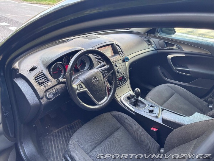 Opel Ostatní modely Insignia 2,0 Sports Tourer CDTI 2010