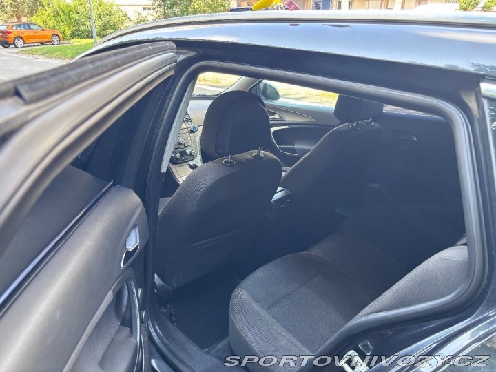 Opel Ostatní modely Insignia 2,0 Sports Tourer CDTI 2010