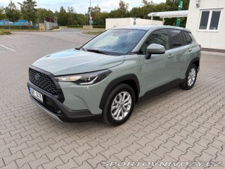 Toyota Ostatní modely Corolla Cross 2,0 4x4 - servis Toyota 1800