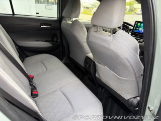 Toyota Ostatní modely Corolla Cross 2,0 4x4 - servis Toyota 1800