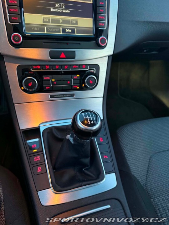 Volkswagen Ostatní modely Passat 2,0 B7 2010