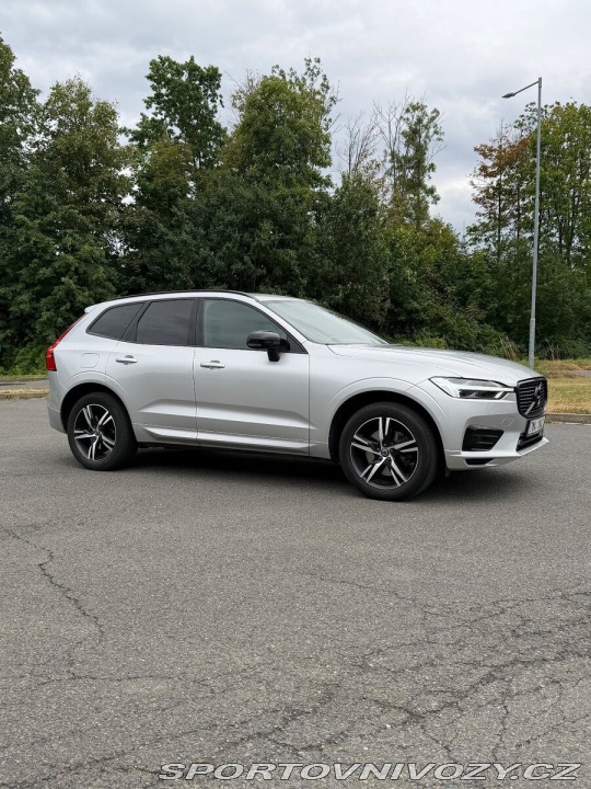 Volvo Ostatní modely XC60 2,0 T5 AWD 2019