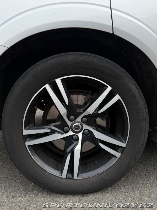 Volvo Ostatní modely XC60 2,0 T5 AWD 2019