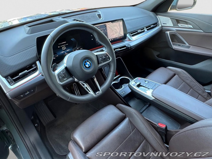 BMW iX2 xDrive30 1800