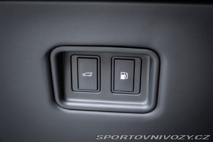 Ostatní značky Ostatní modely Land Rover Range Rover LWB 3.0i PHEV P440e HSE 2022