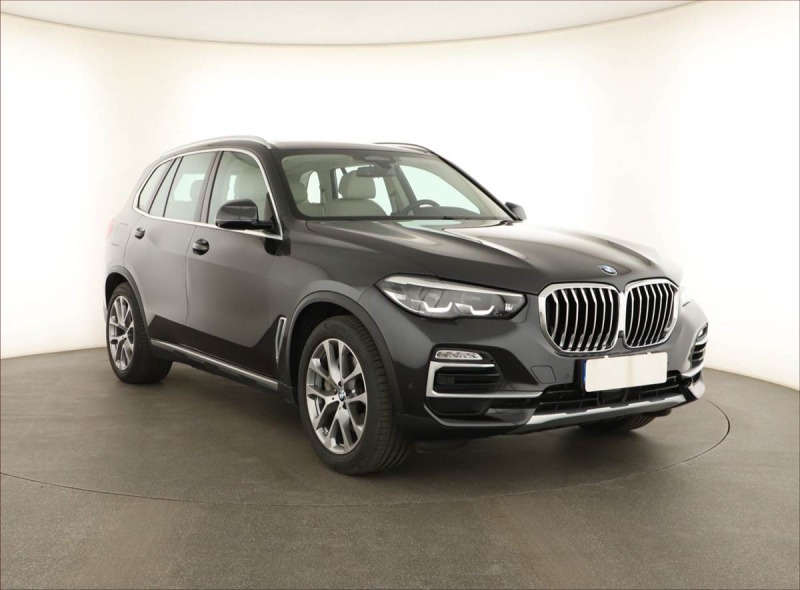 BMW X5 xDrive45e iPerf.