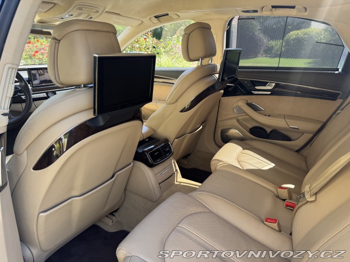 Audi S8 2014