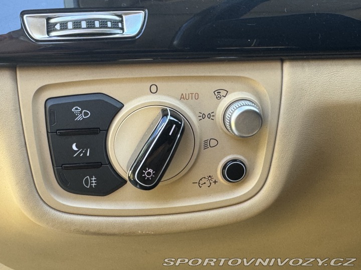Audi S8 2014