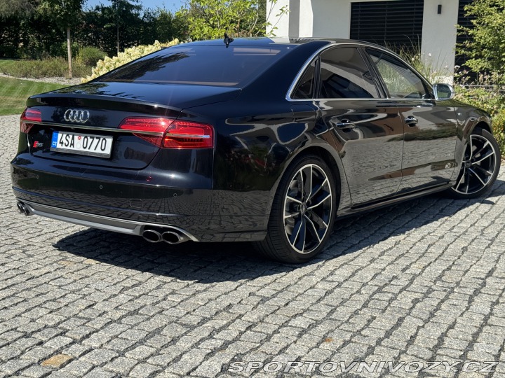 Audi S8 2014