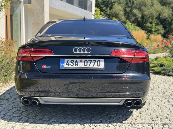 Audi S8 2014