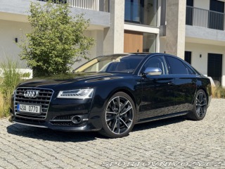 Audi S8  2014