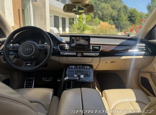 Audi S8  2014