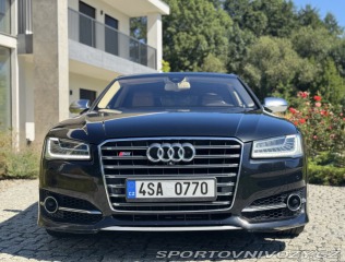 Audi S8  2014